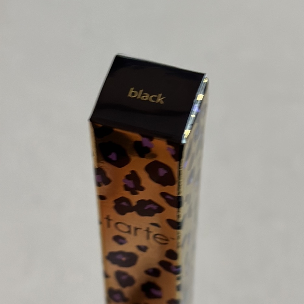 Tarte Maneater EmphasEYES High-Definition Eyeliner
- Black - Picture 5 of 5